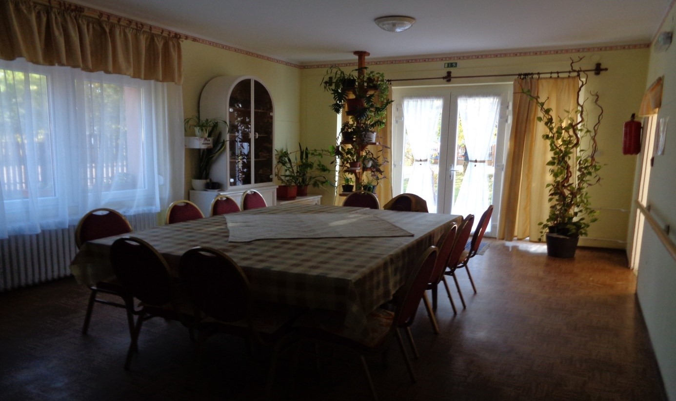 Tóparti lakóotthon